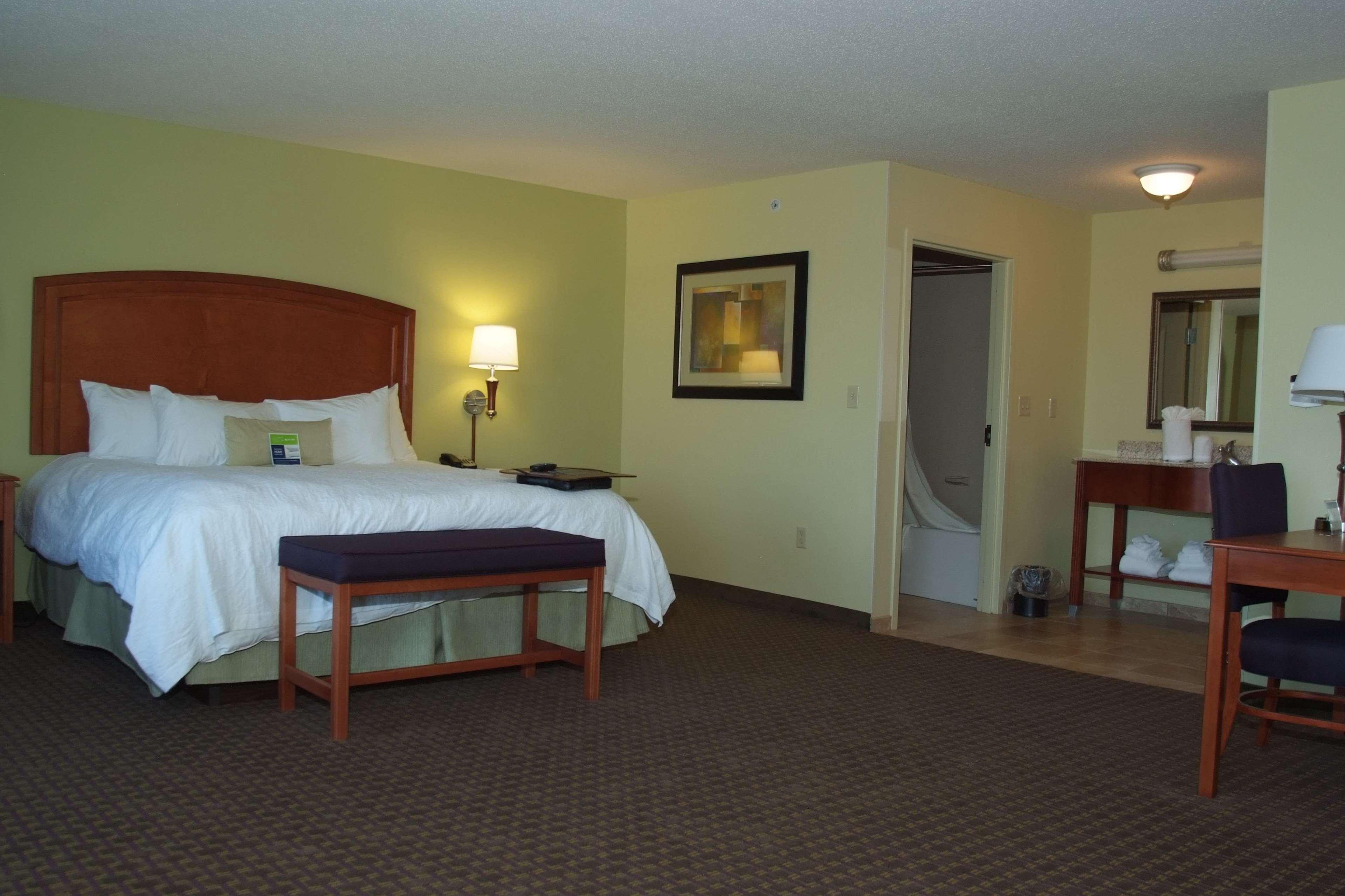 Hampton Inn Macomb Quarto foto