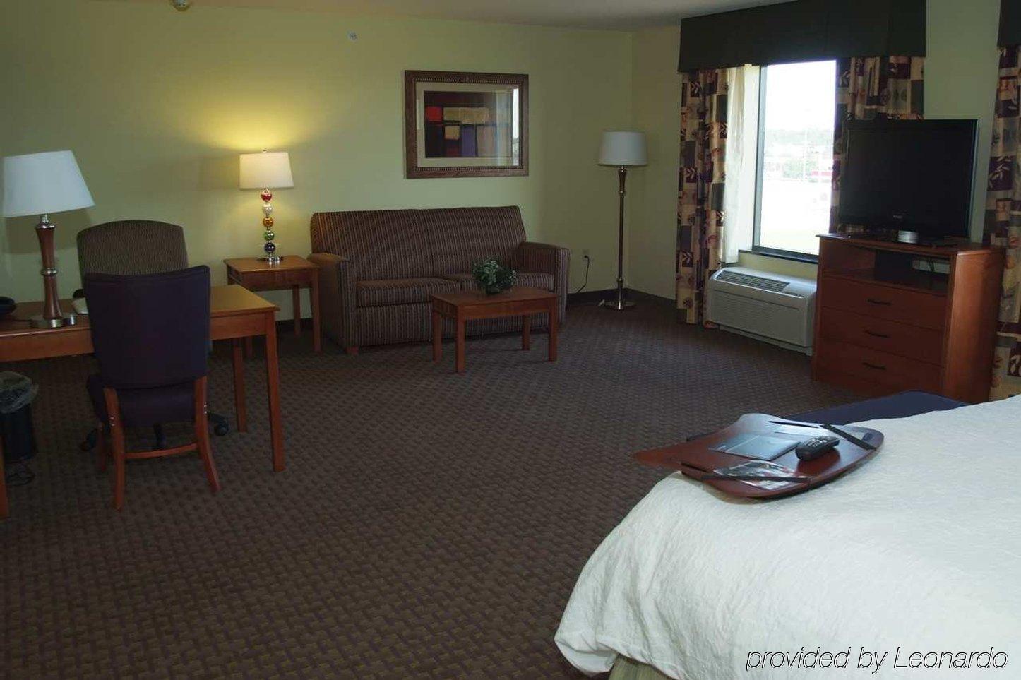 Hampton Inn Macomb Quarto foto